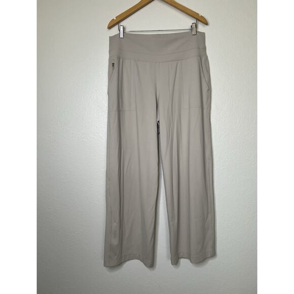 Athleta Cream Wide Leg Pant Size XL Athleisure Casual - Picture 1 of 4